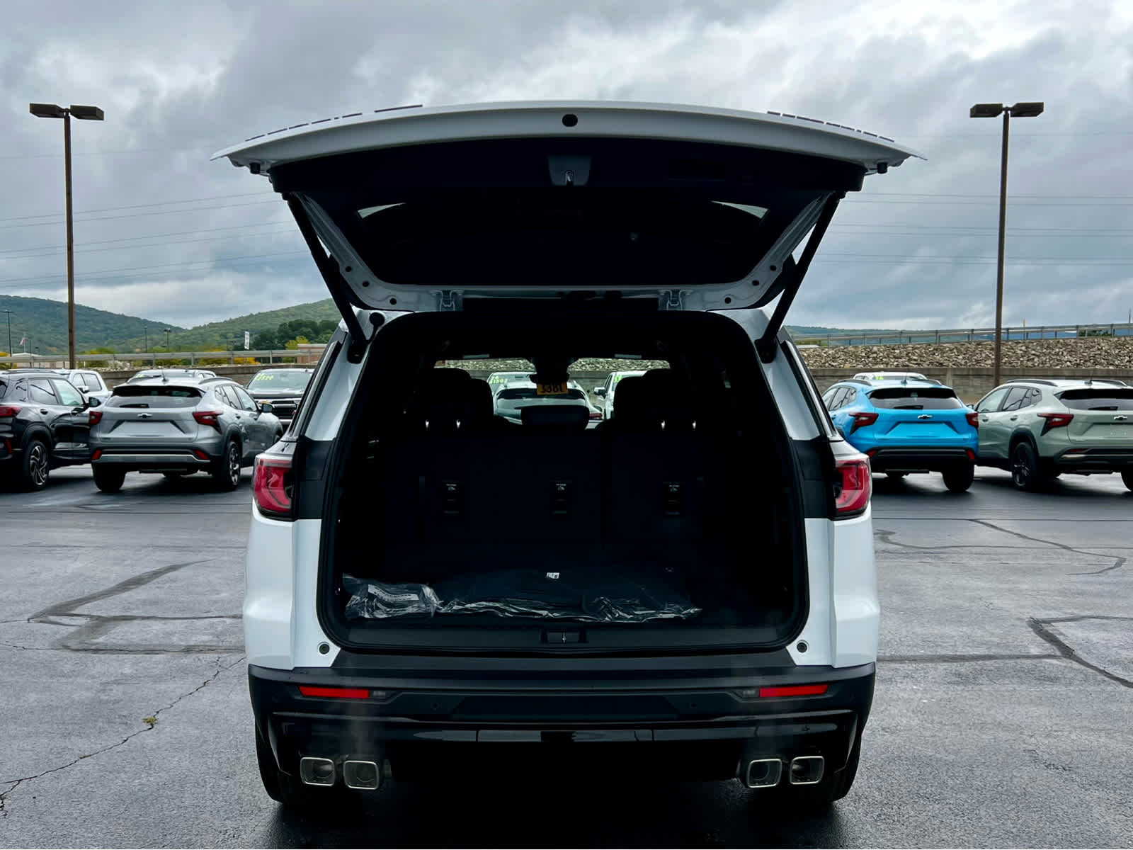 2027 GMC Acadia Elevation