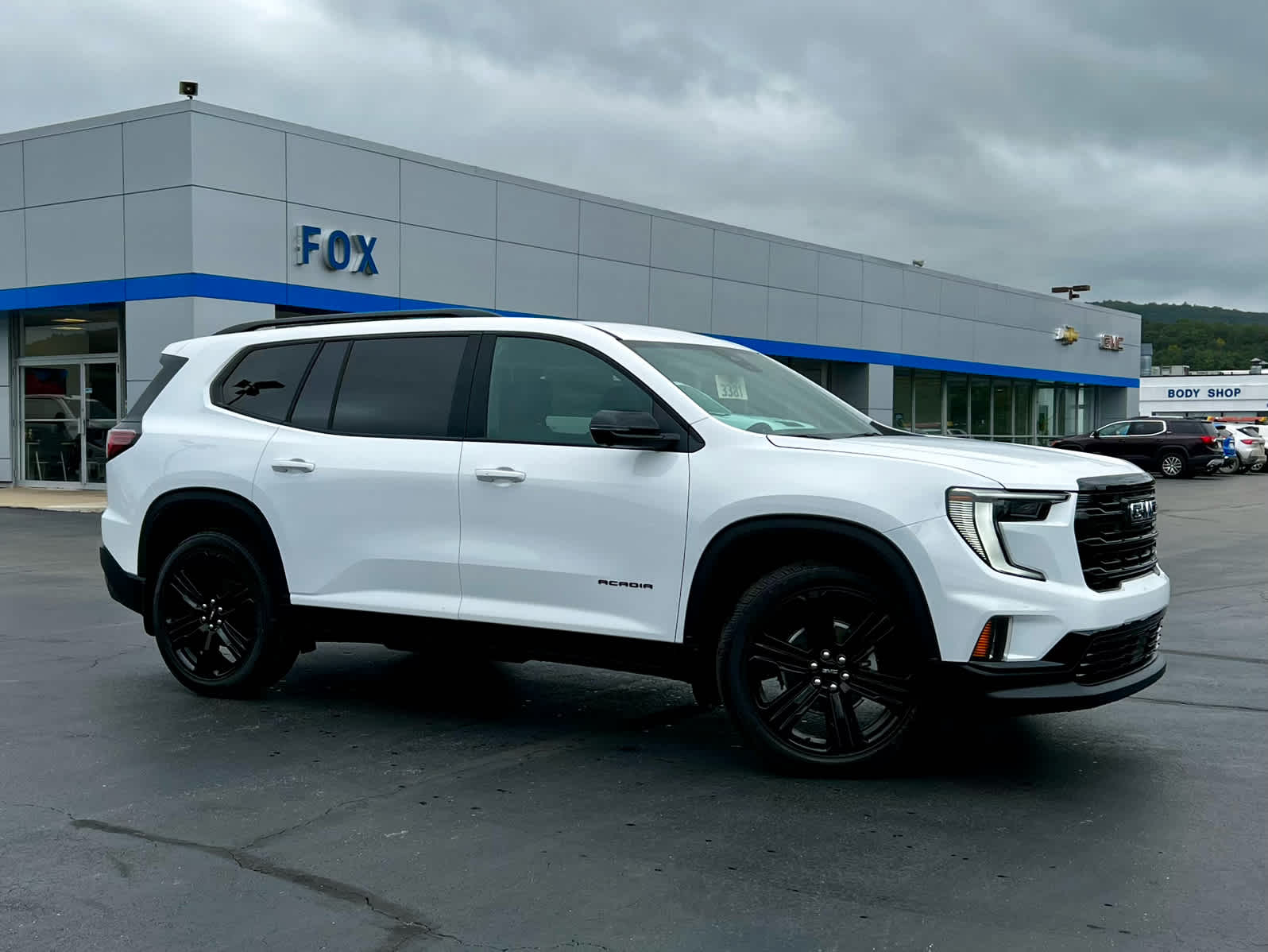 2027 GMC Acadia Elevation