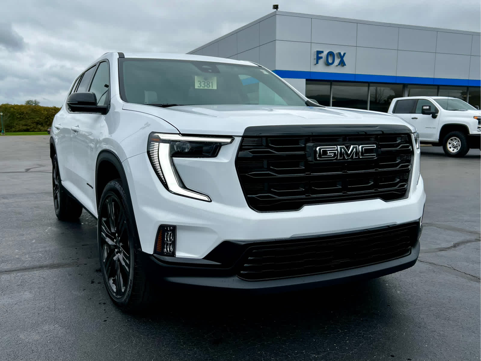 2027 GMC Acadia Elevation
