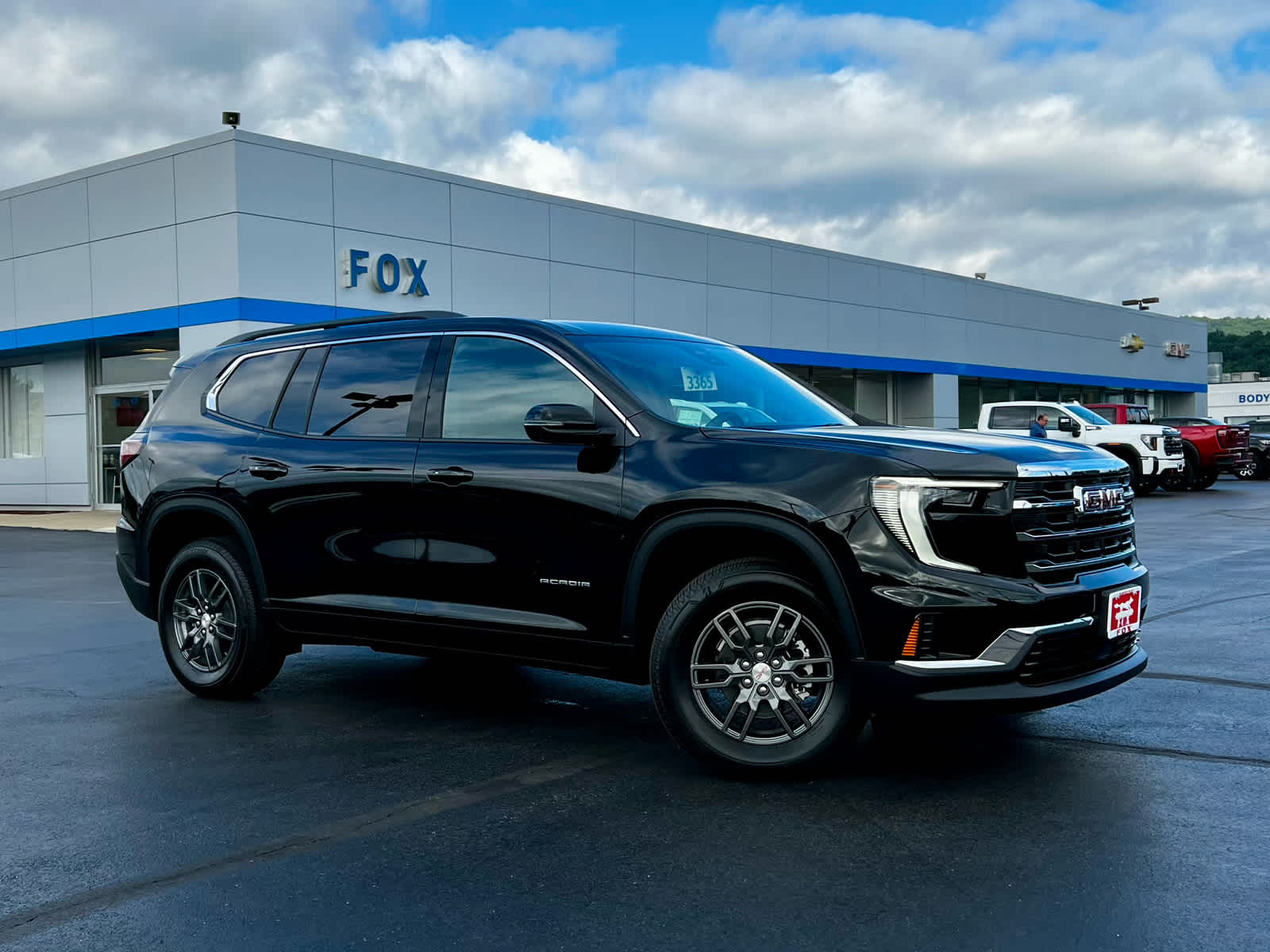 2027 GMC Acadia Elevation