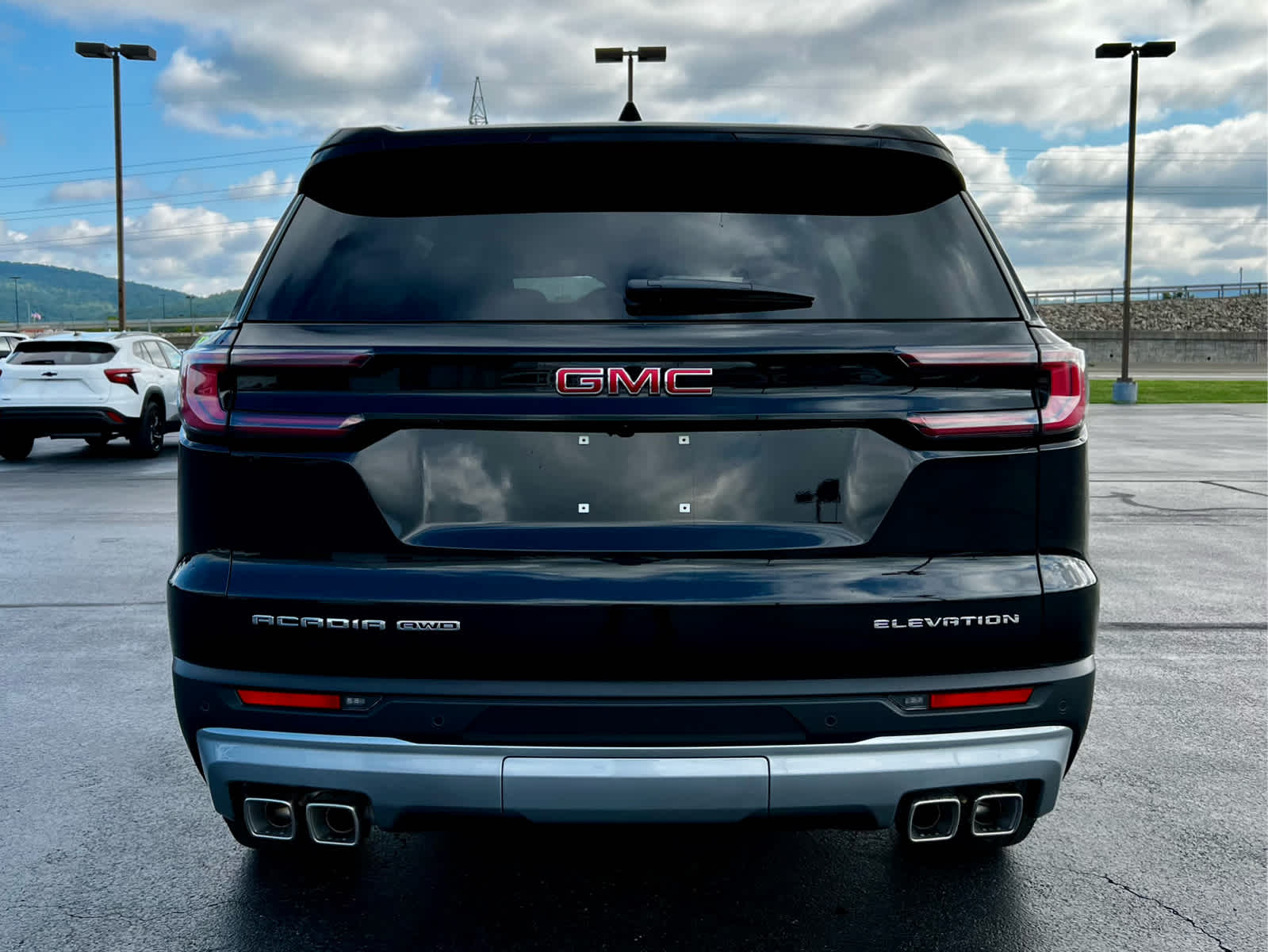 2027 GMC Acadia Elevation