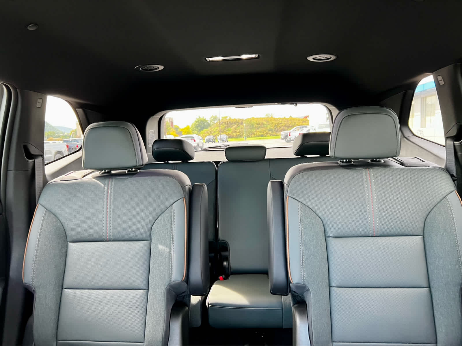 2027 GMC Acadia AT4 - Photo 15