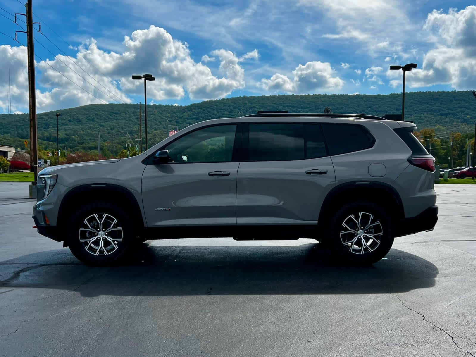 2027 GMC Acadia AT4 - Photo 4