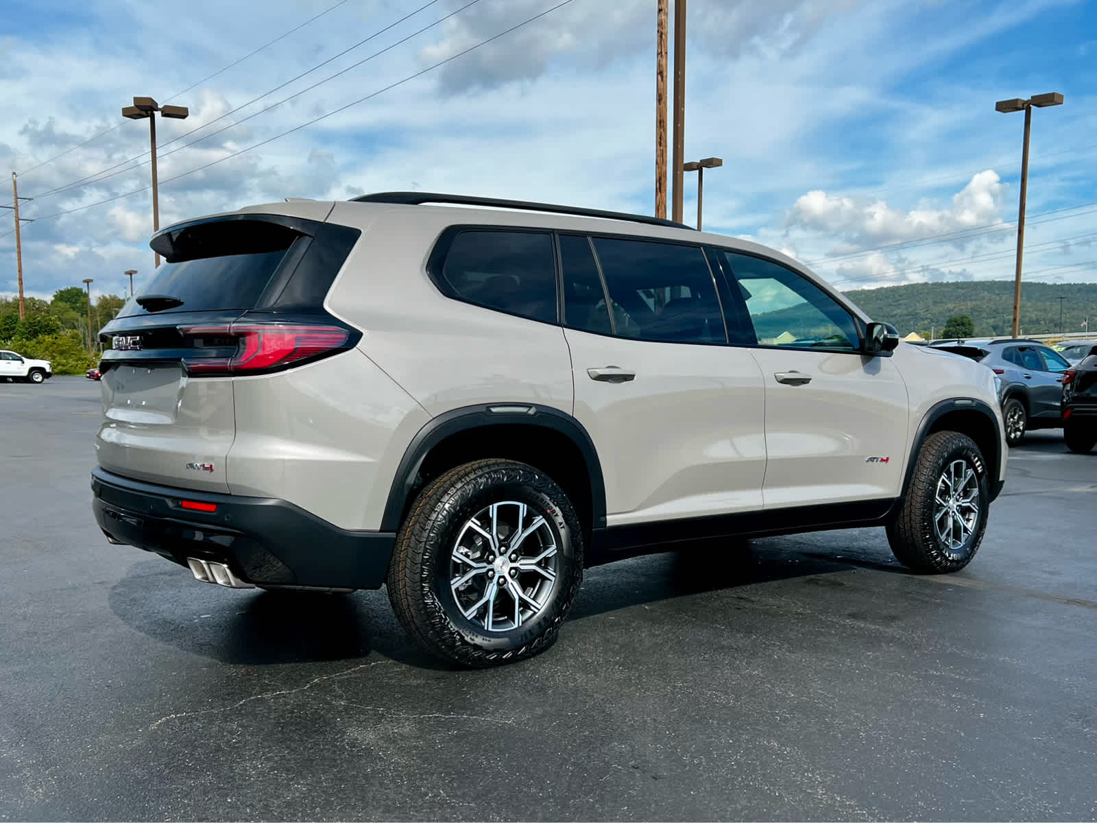 2027 GMC Acadia AT4 - Photo 7