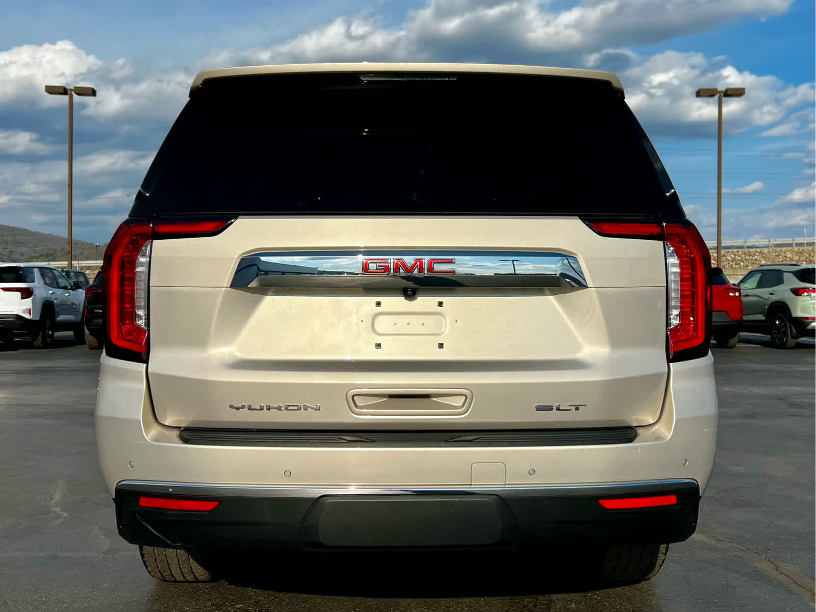 2022 GMC Yukon SLT