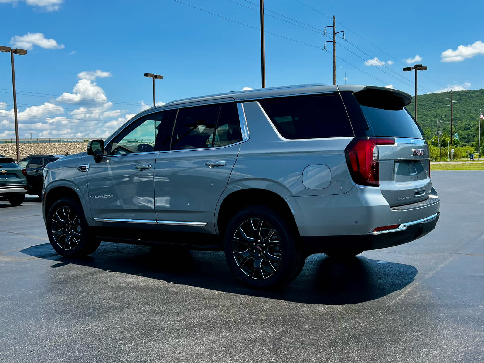 2026 GMC Yukon Elevation