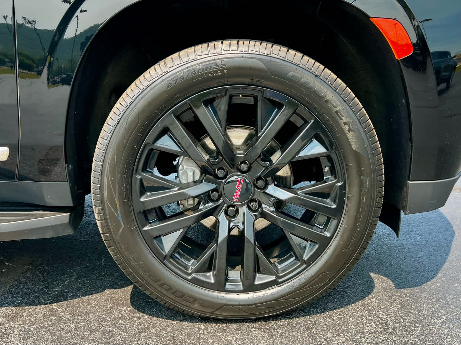 2023 GMC Yukon XL SLT