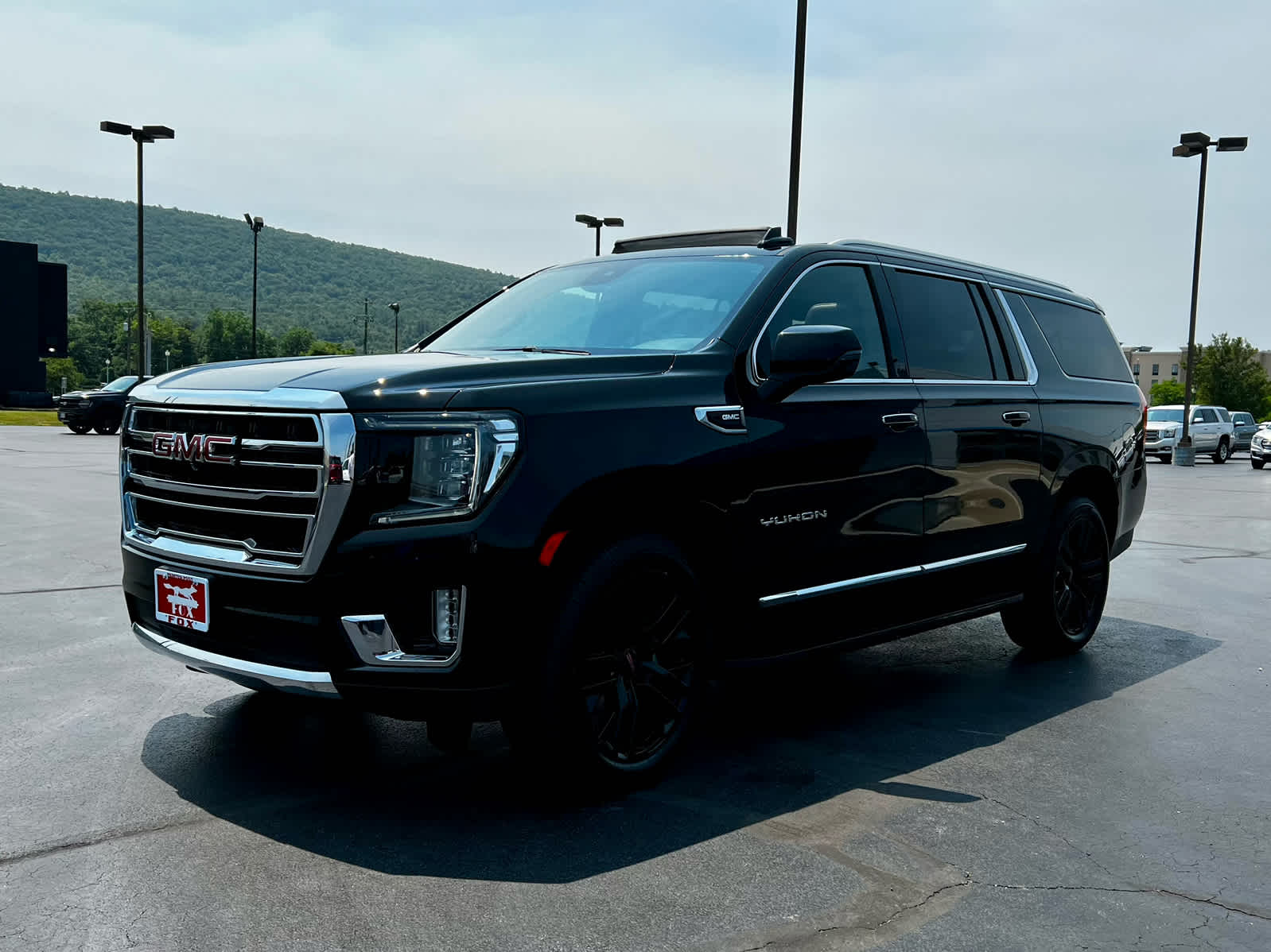 2023 GMC Yukon XL SLT