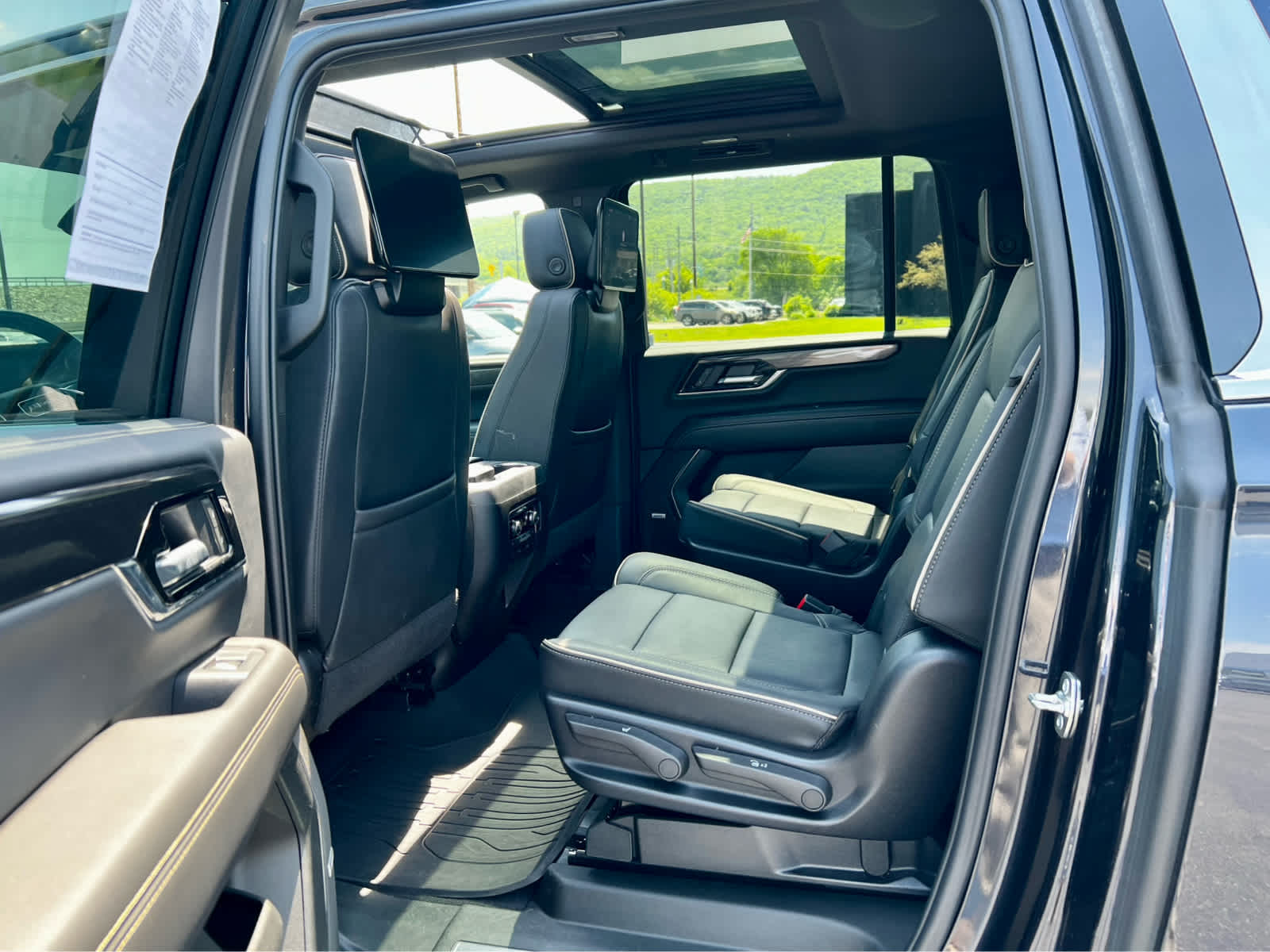 2025 GMC Yukon XL Elevation