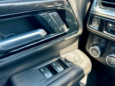 2025 GMC Yukon XL Elevation