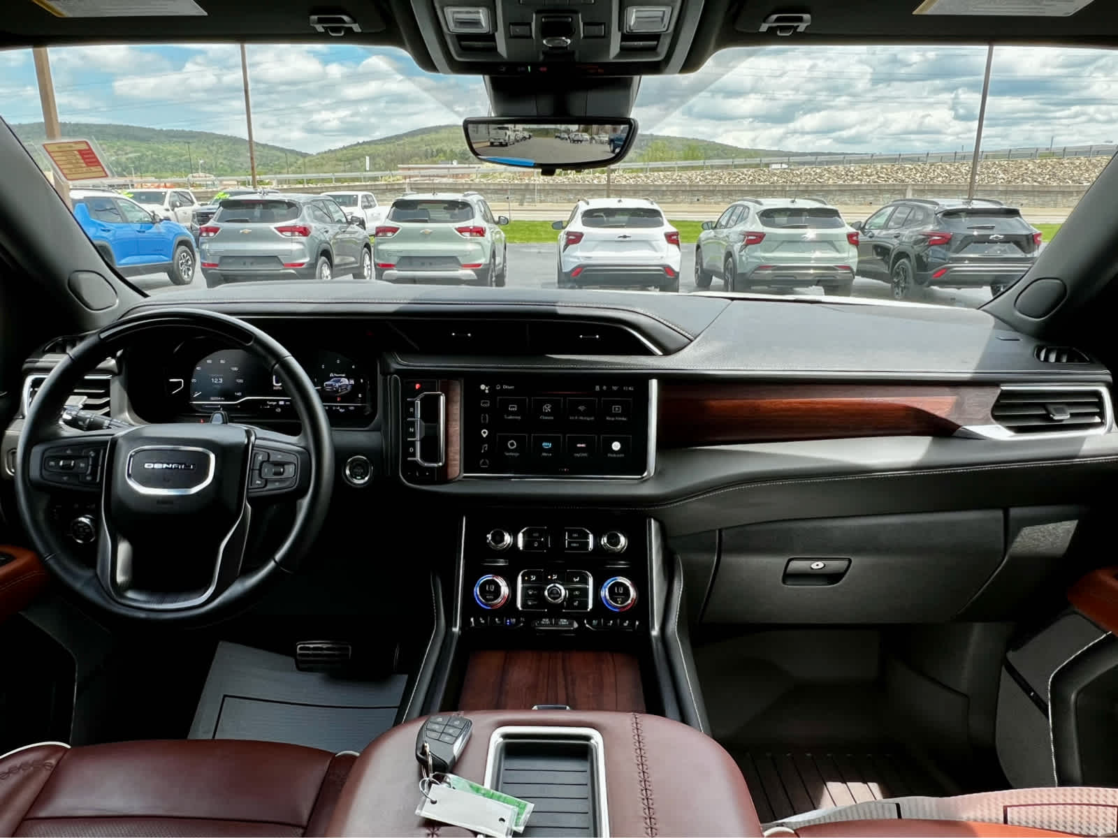 2024 GMC Yukon XL Denali Ultimate