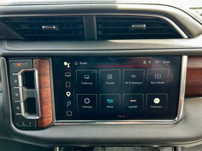 2024 GMC Yukon XL Denali Ultimate