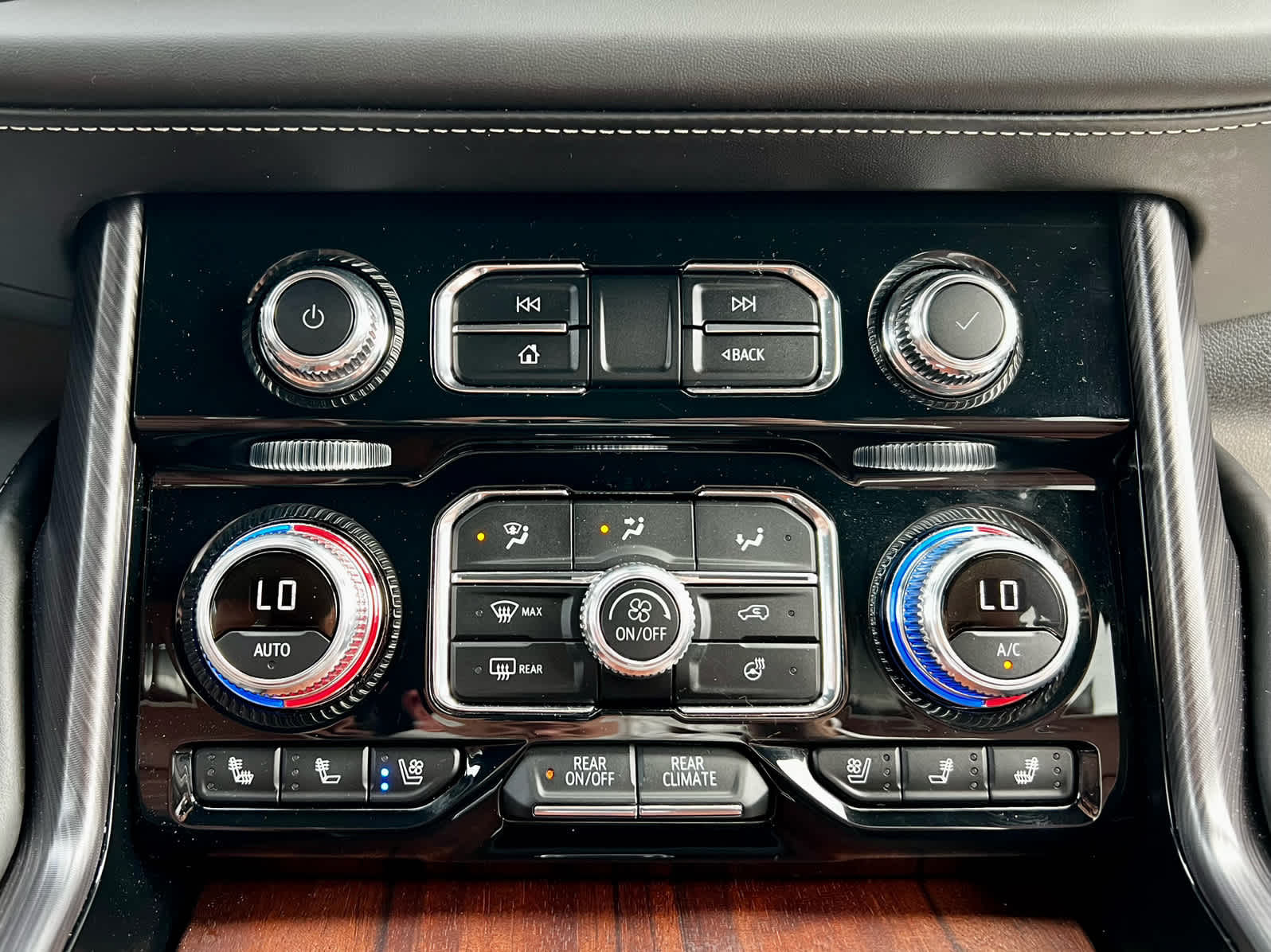 2024 GMC Yukon XL Denali Ultimate