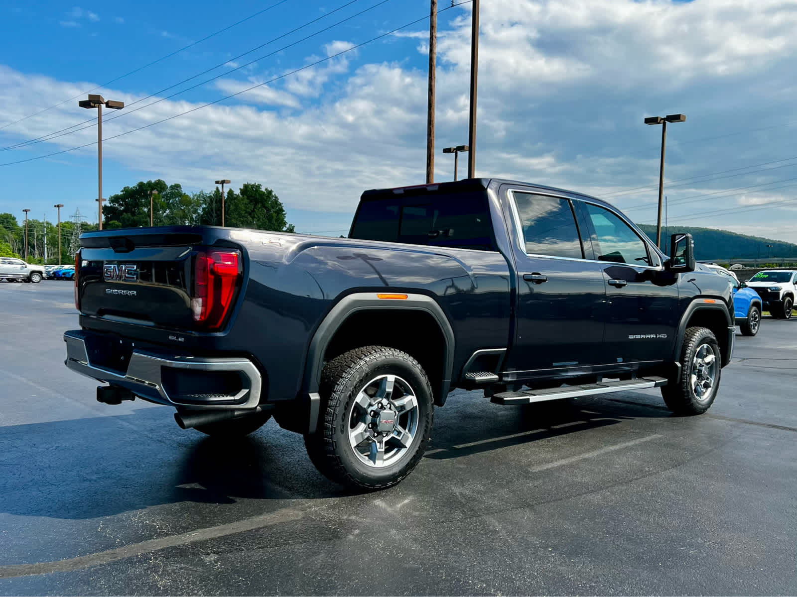 2026 GMC Sierra 2500 HD SLE