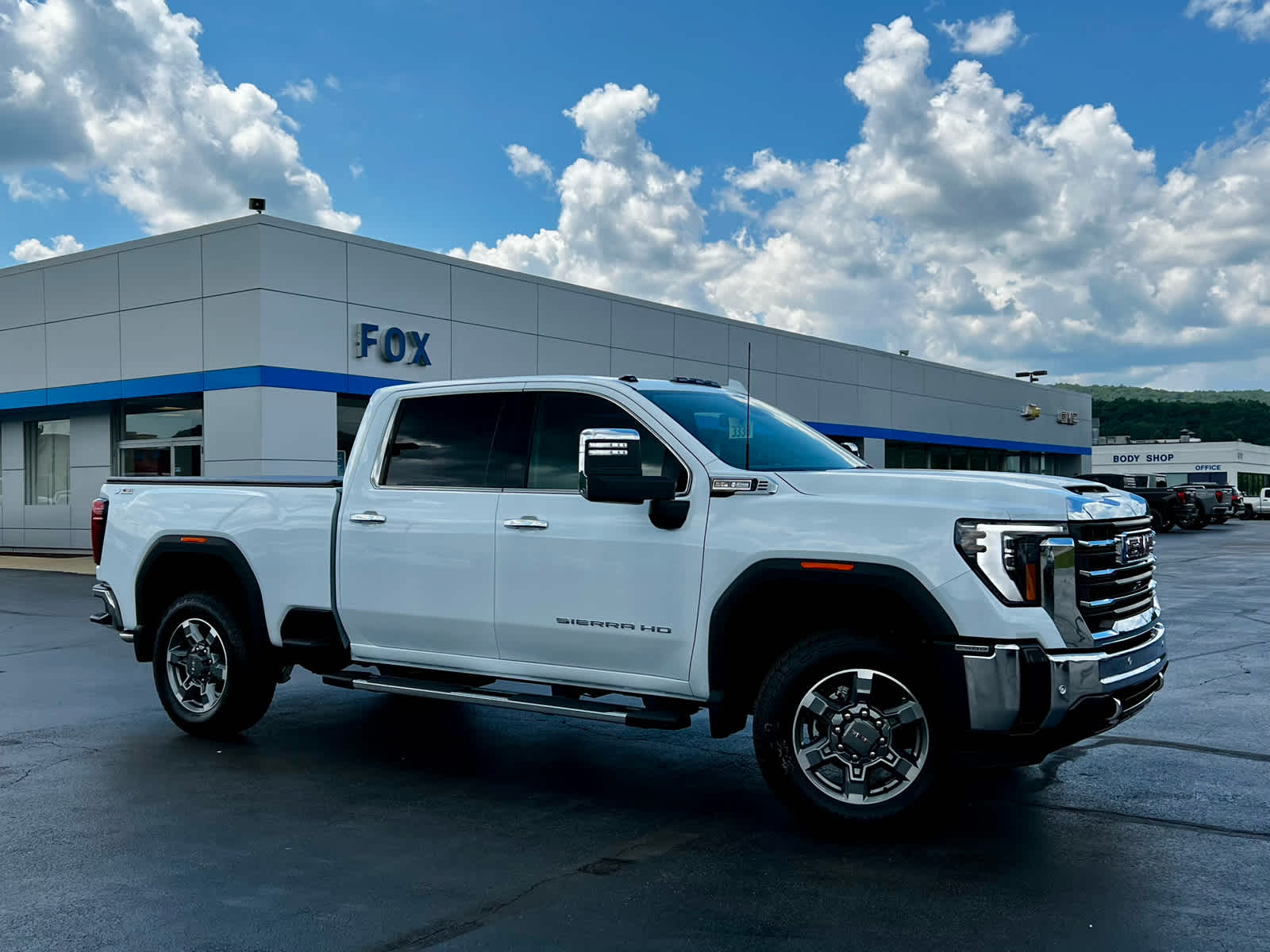2026 GMC Sierra 2500 HD SLT
