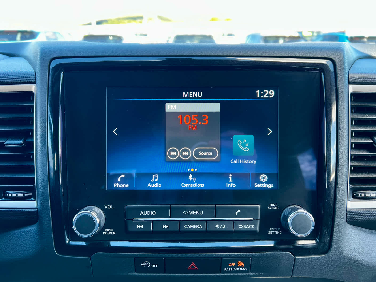 2024 Nissan Frontier SV