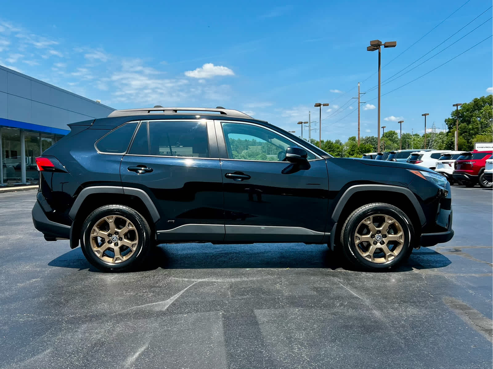 2023 Toyota RAV4 Hybrid XLE