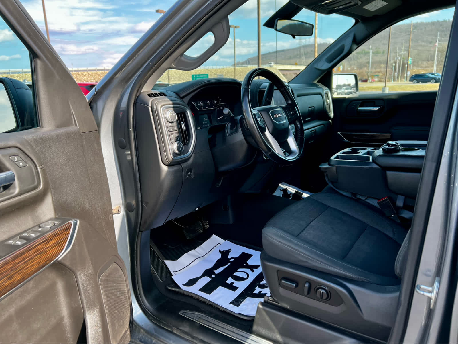 2022 GMC Sierra 1500 Limited Elevation