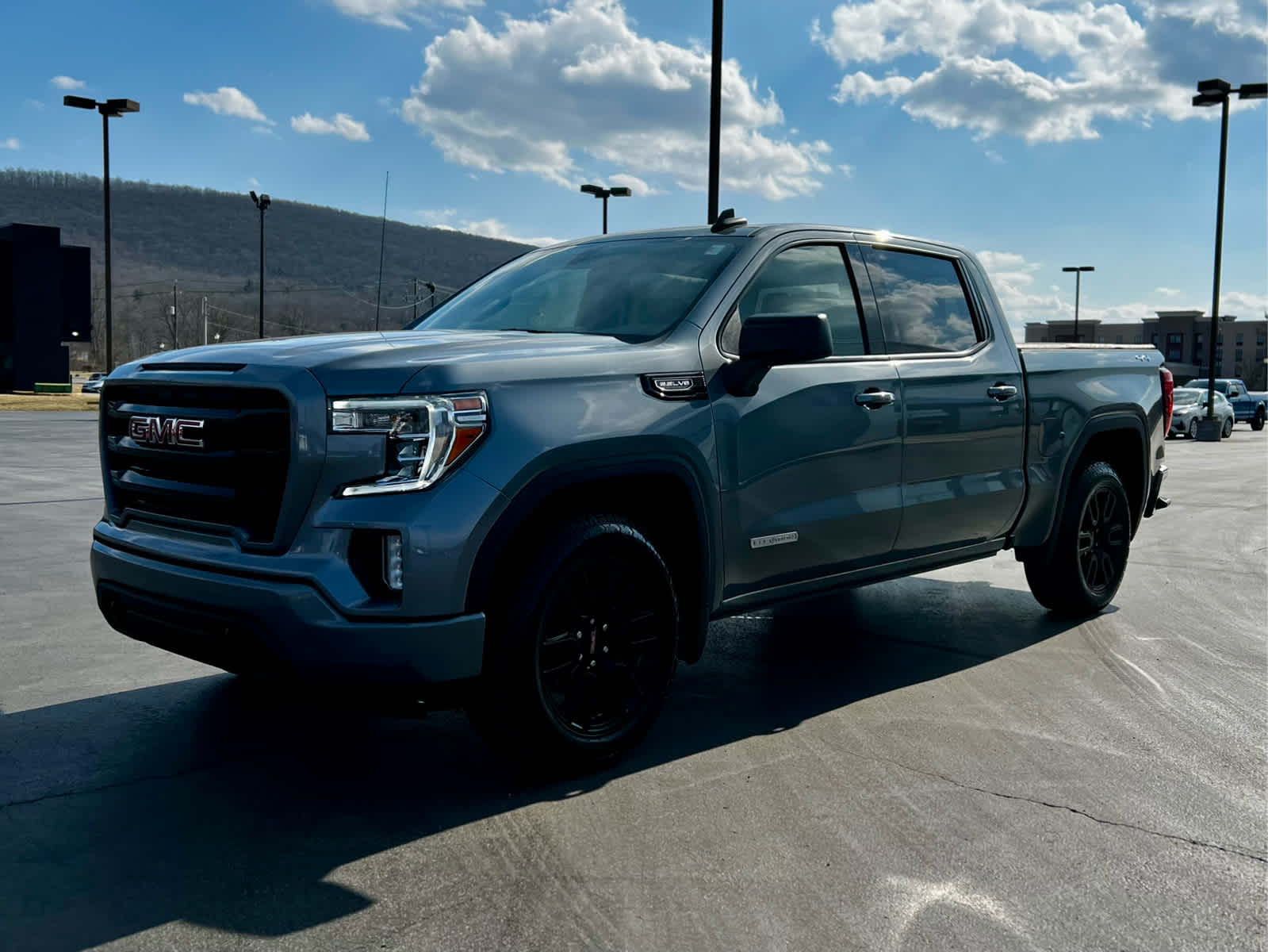 2022 GMC Sierra 1500 Limited Elevation