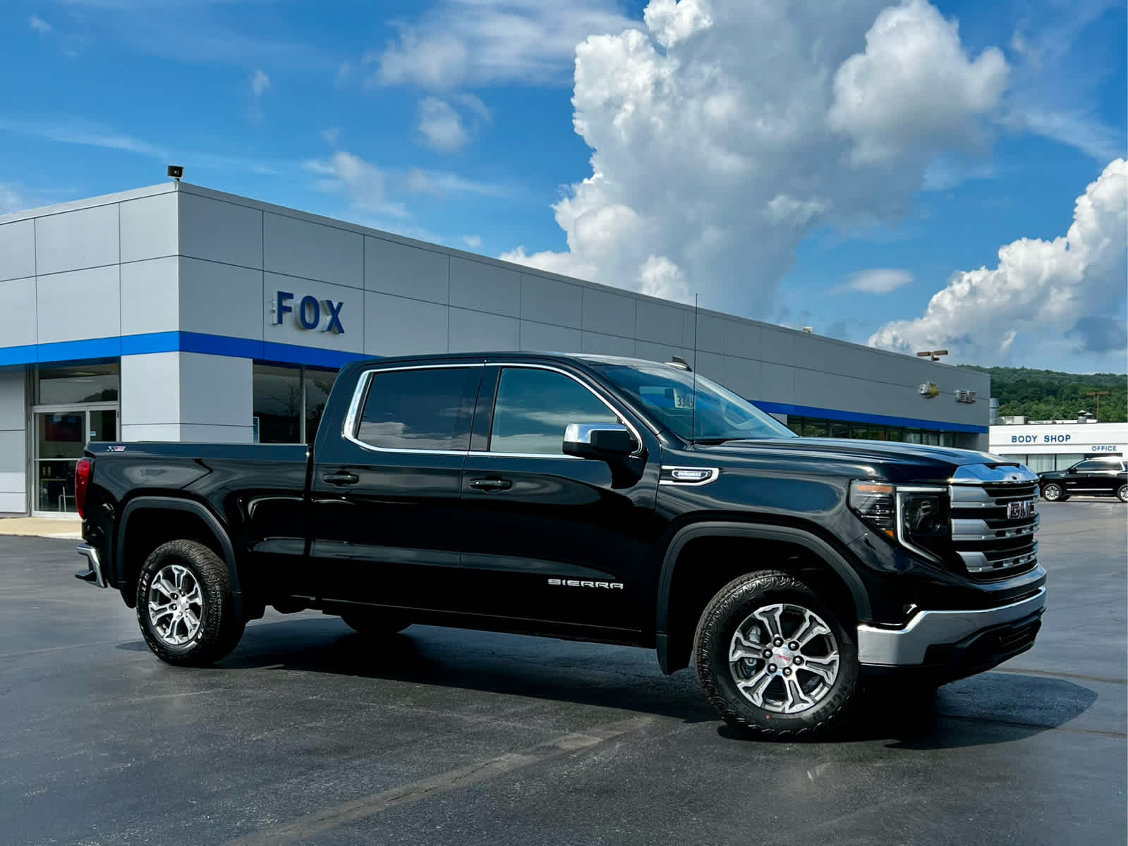 2026 GMC Sierra 1500 SLE