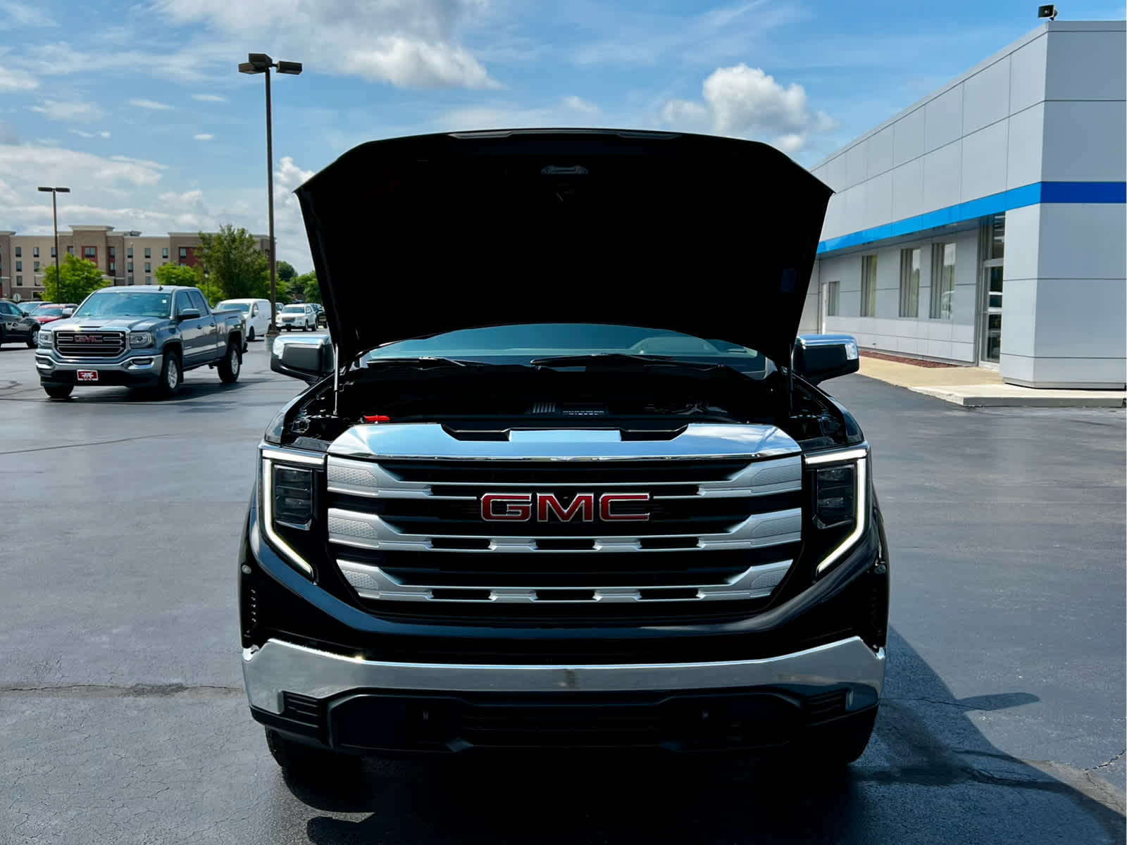 2026 GMC Sierra 1500 SLE