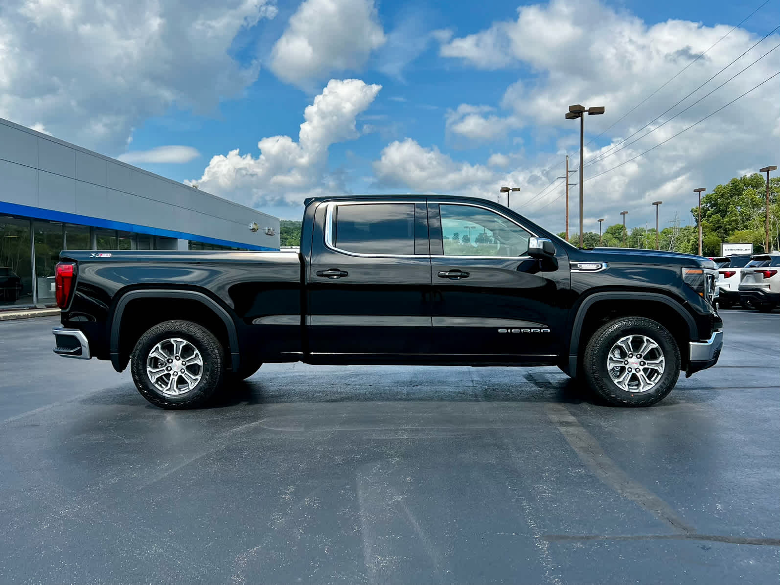 2026 GMC Sierra 1500 SLE
