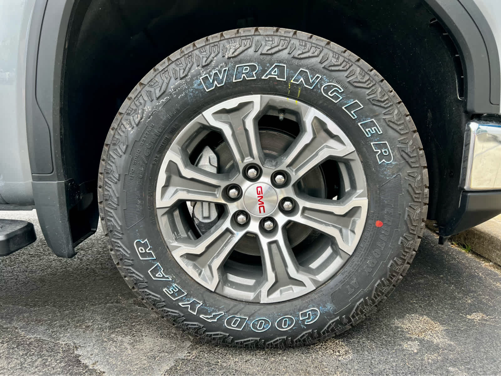 2026 GMC Sierra 1500 SLE