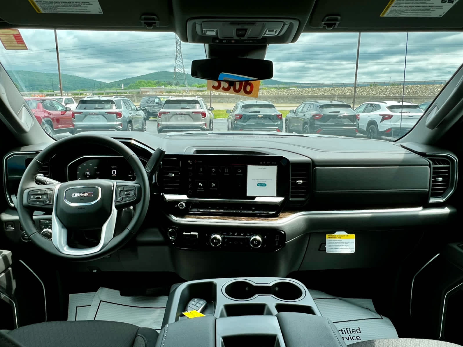 2026 GMC Sierra 1500 SLE