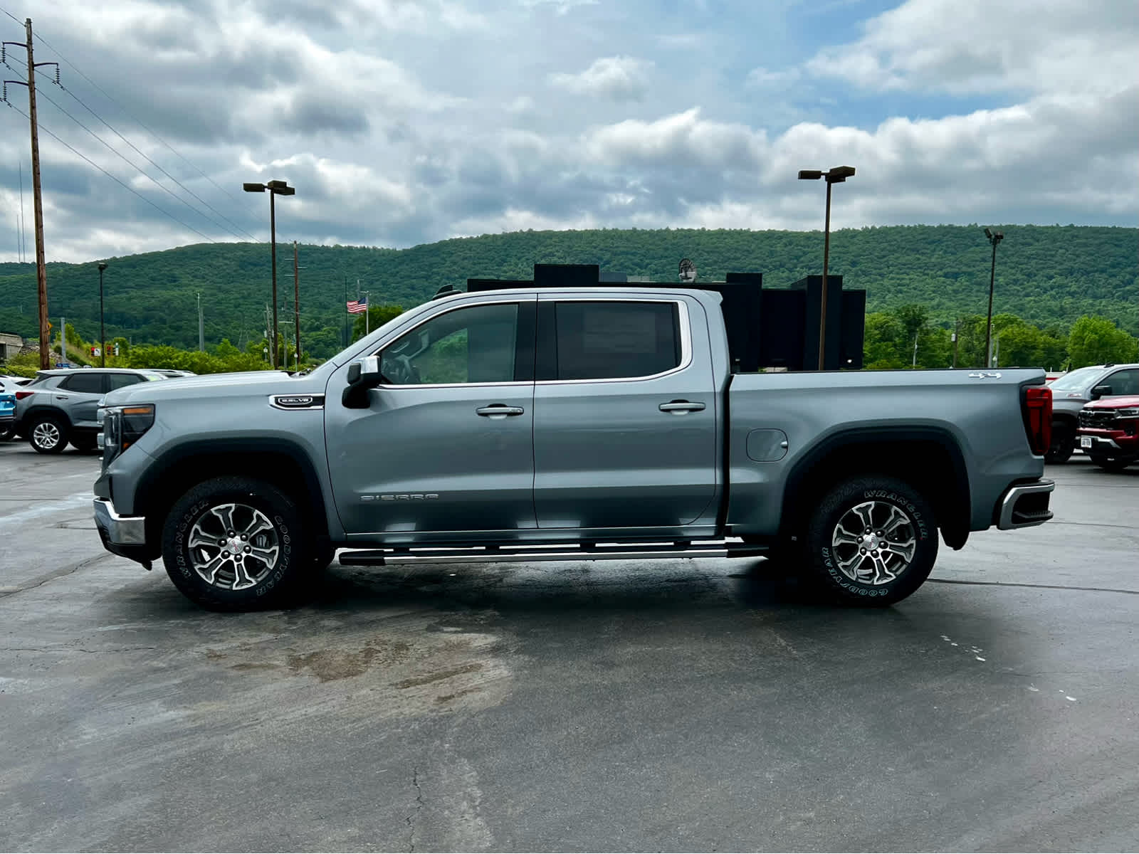 2026 GMC Sierra 1500 SLE
