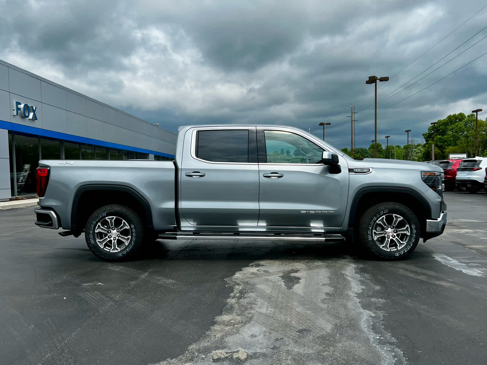 2026 GMC Sierra 1500 SLE