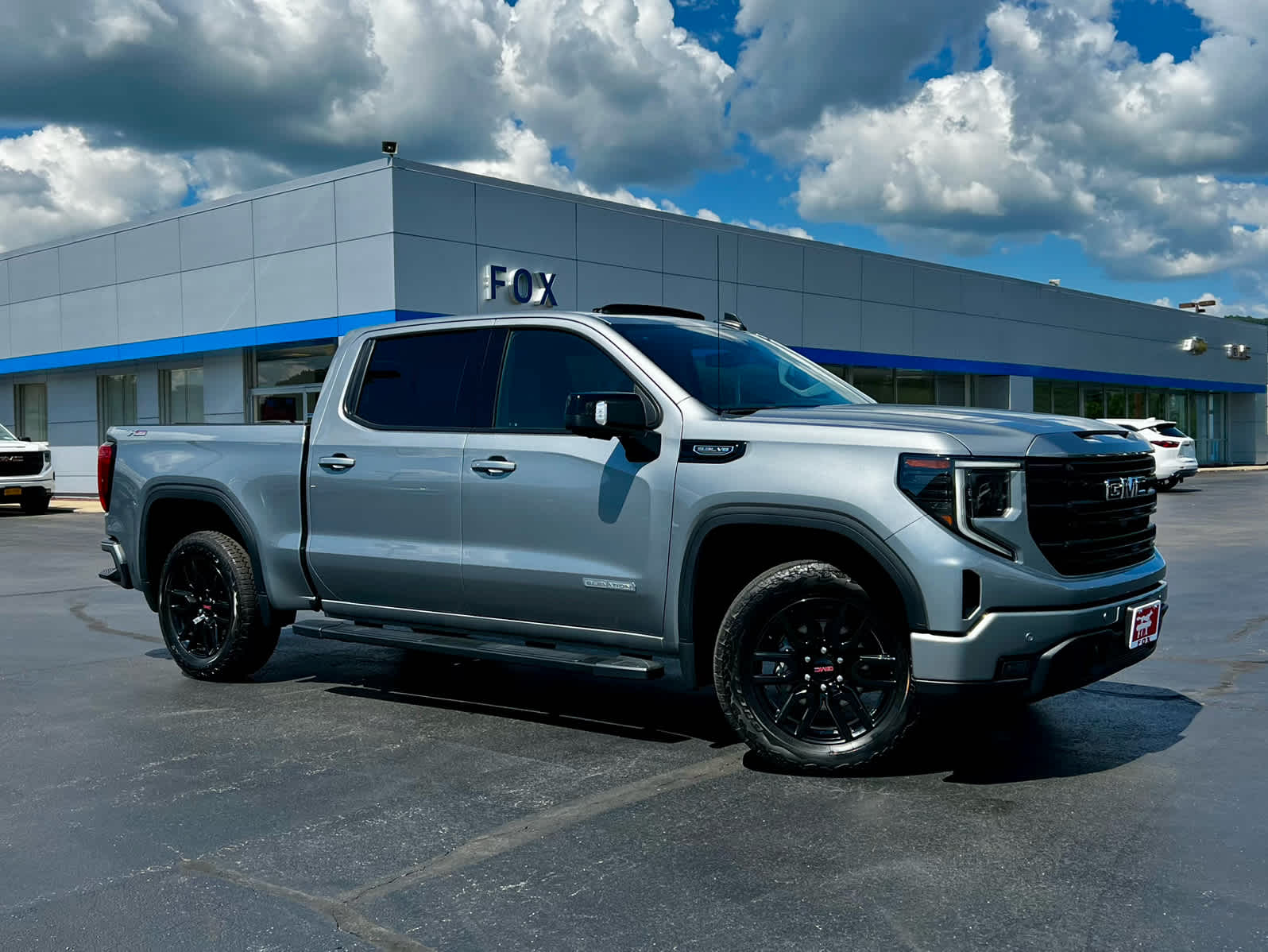 2024 GMC Sierra 1500 Elevation