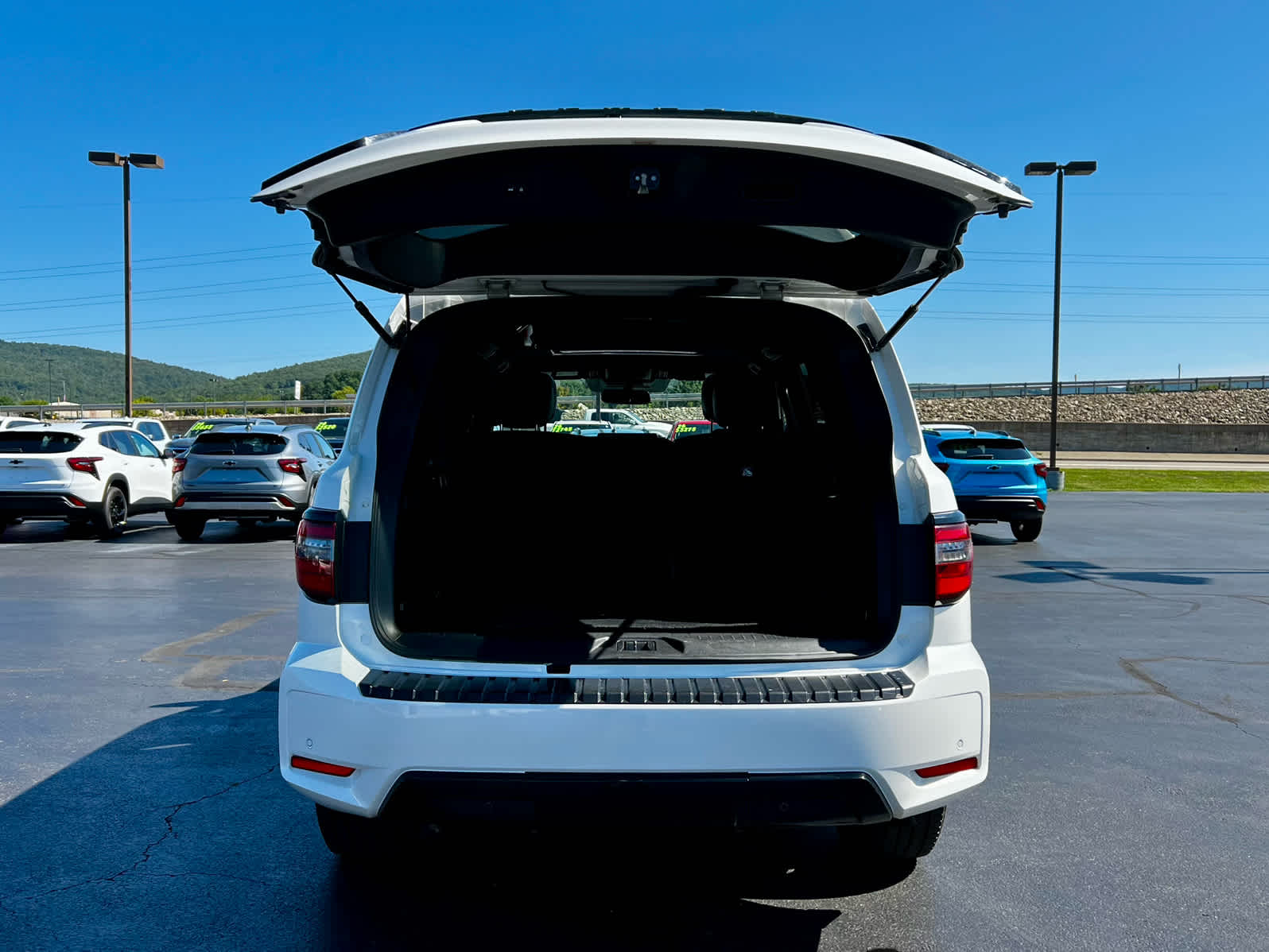 2022 Nissan Armada SL